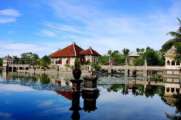 Water Palace Taman Ujung